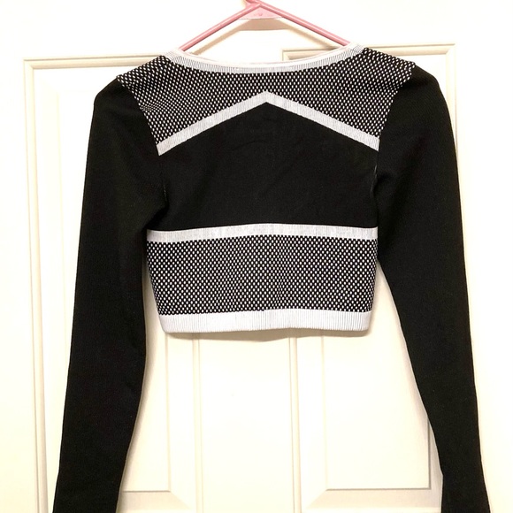 NWOT Whitney Eve Black & White Sport Top Size Small - Picture 4 of 5